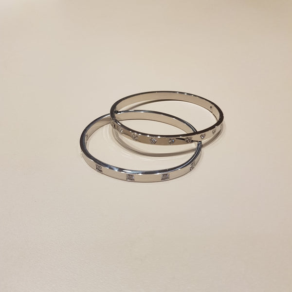 Elegant Silver bangle with Zirconias - MCA Design by Maria