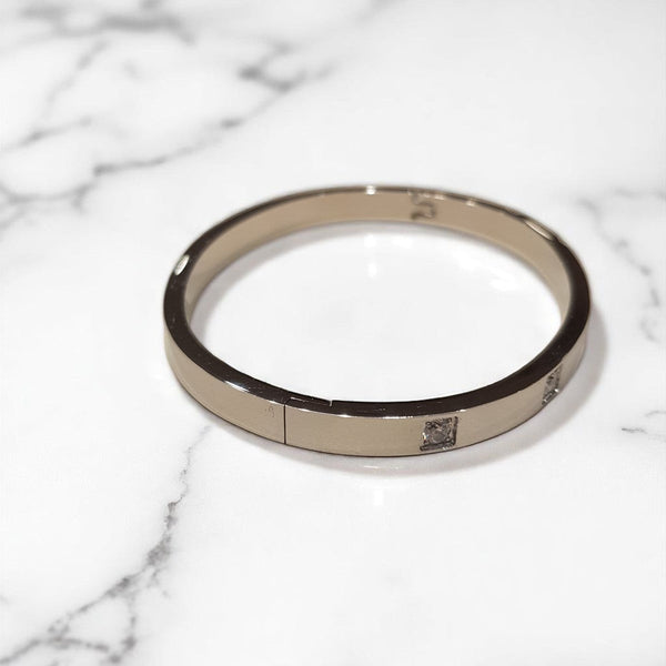 Elegant Silver bangle with Zirconias - MCA Design by Maria
