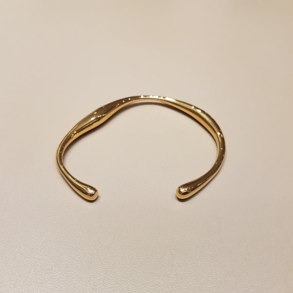 Irregular Plain Gold bangle - MCA Design by Maria